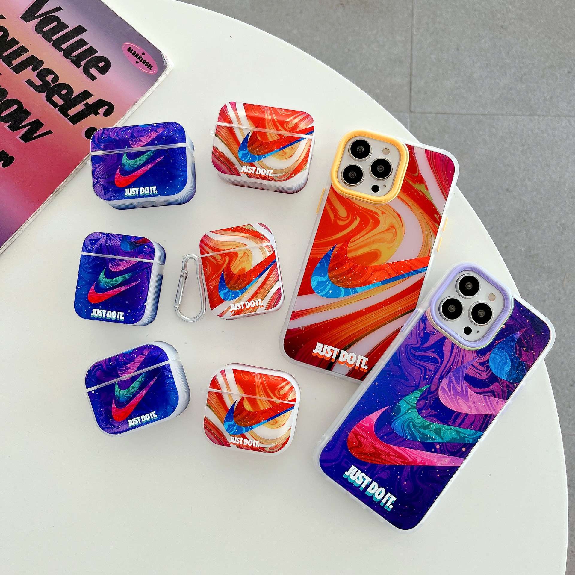 【廃盤】ナイキロゴ入りグラデーションAirPodsproケース