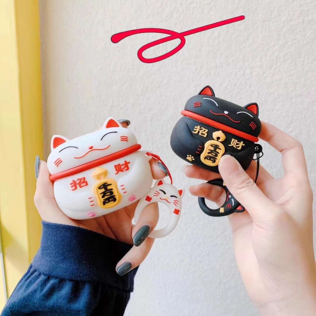 招き猫デザインのAirPodsproケース