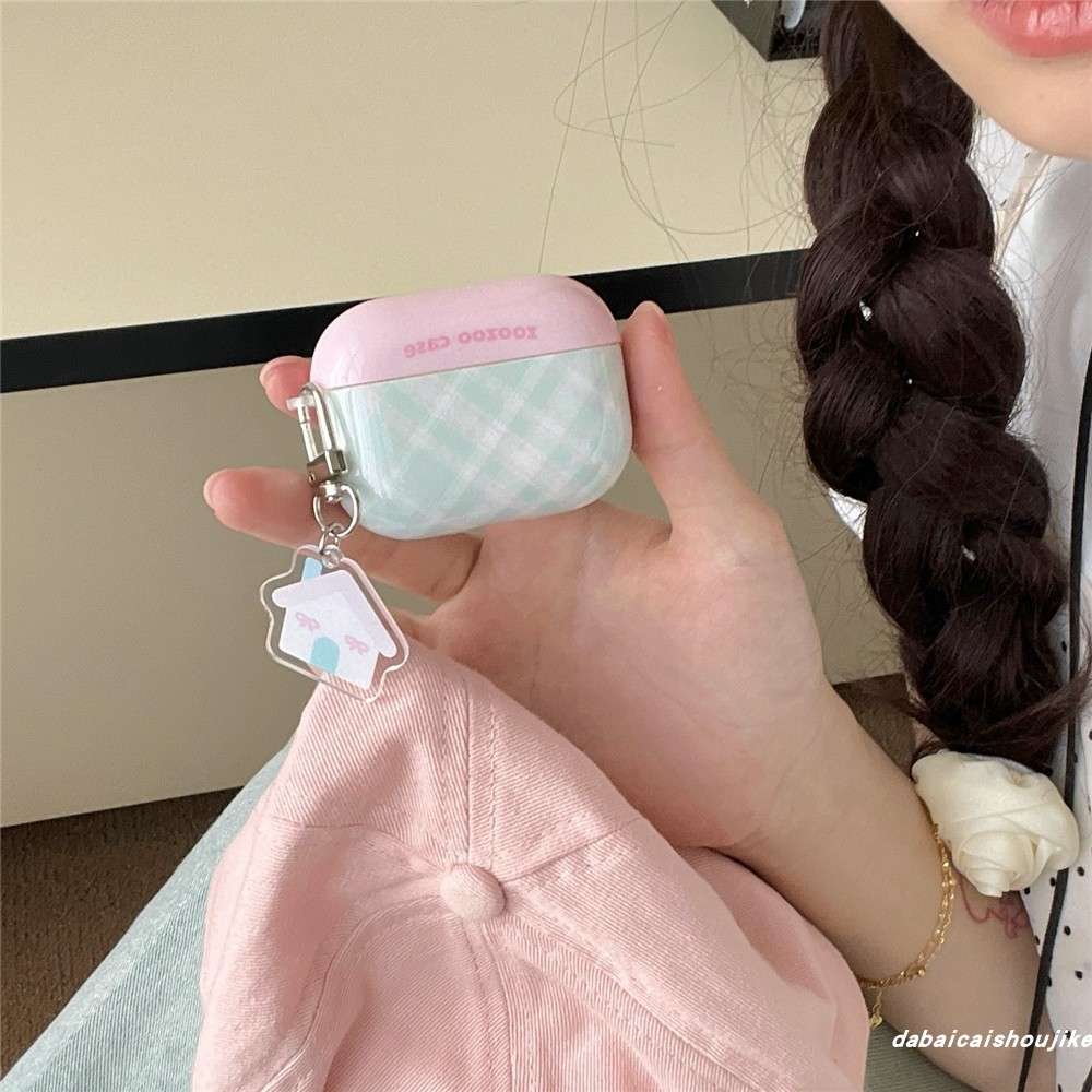 かわいいチェック柄AirPodsproケース