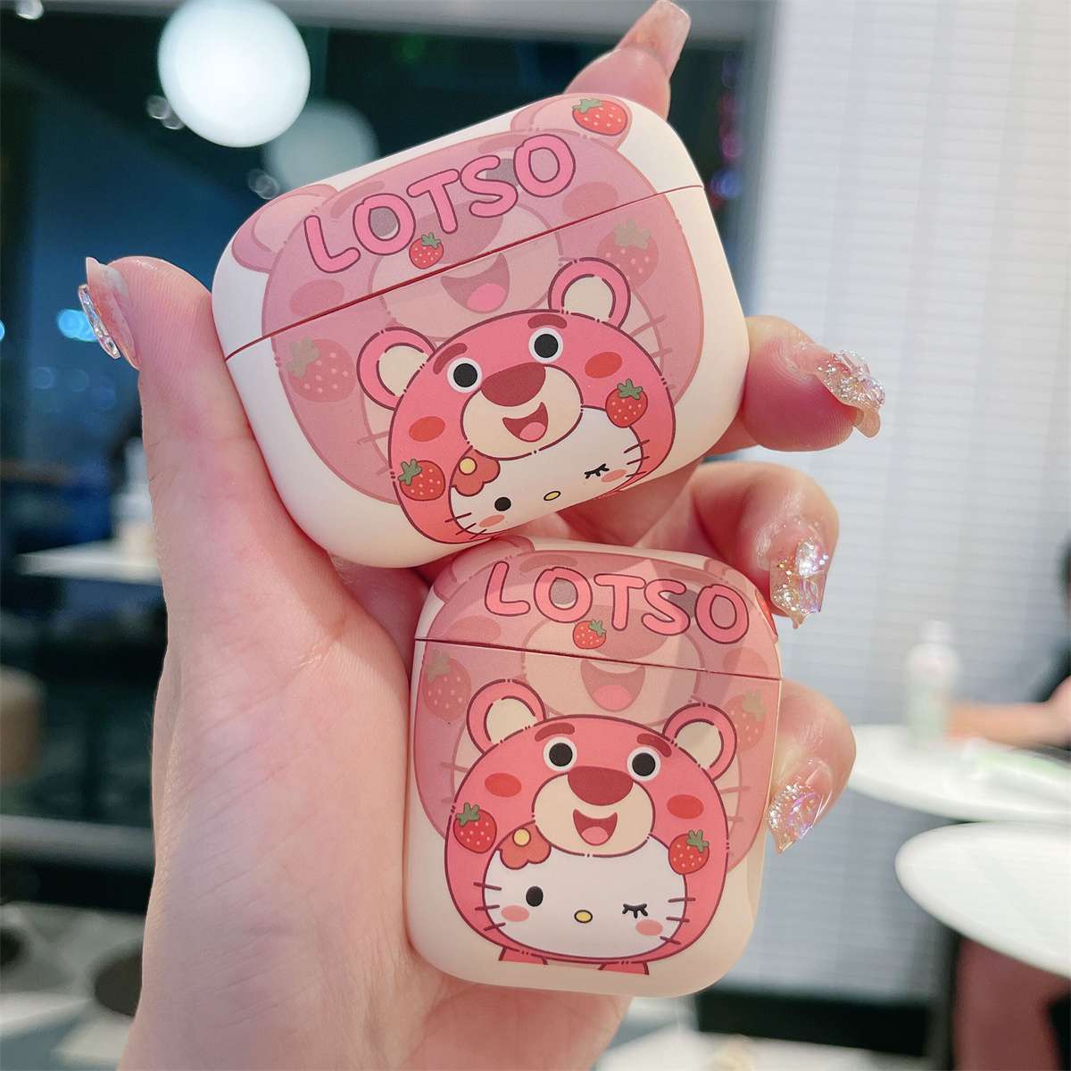 【廃盤】AirPodsproケース キティとロッソのかわいいイヤホンケース