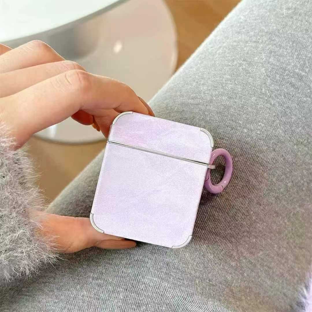 Airpodsケース シンプル金具付き保護ケース
