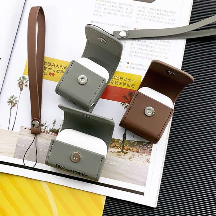 AirPodsproケース リックとモーティー風 革製イヤホンケース