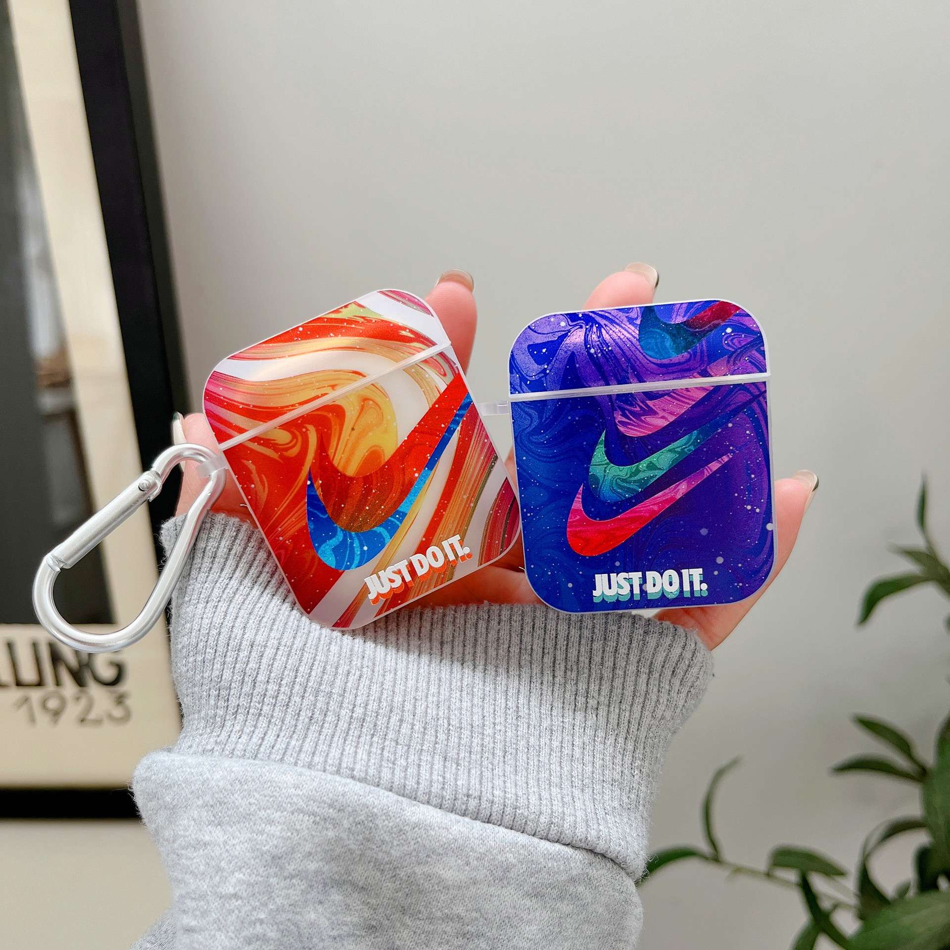 【廃盤】ナイキロゴ入りグラデーションAirPodsproケース
