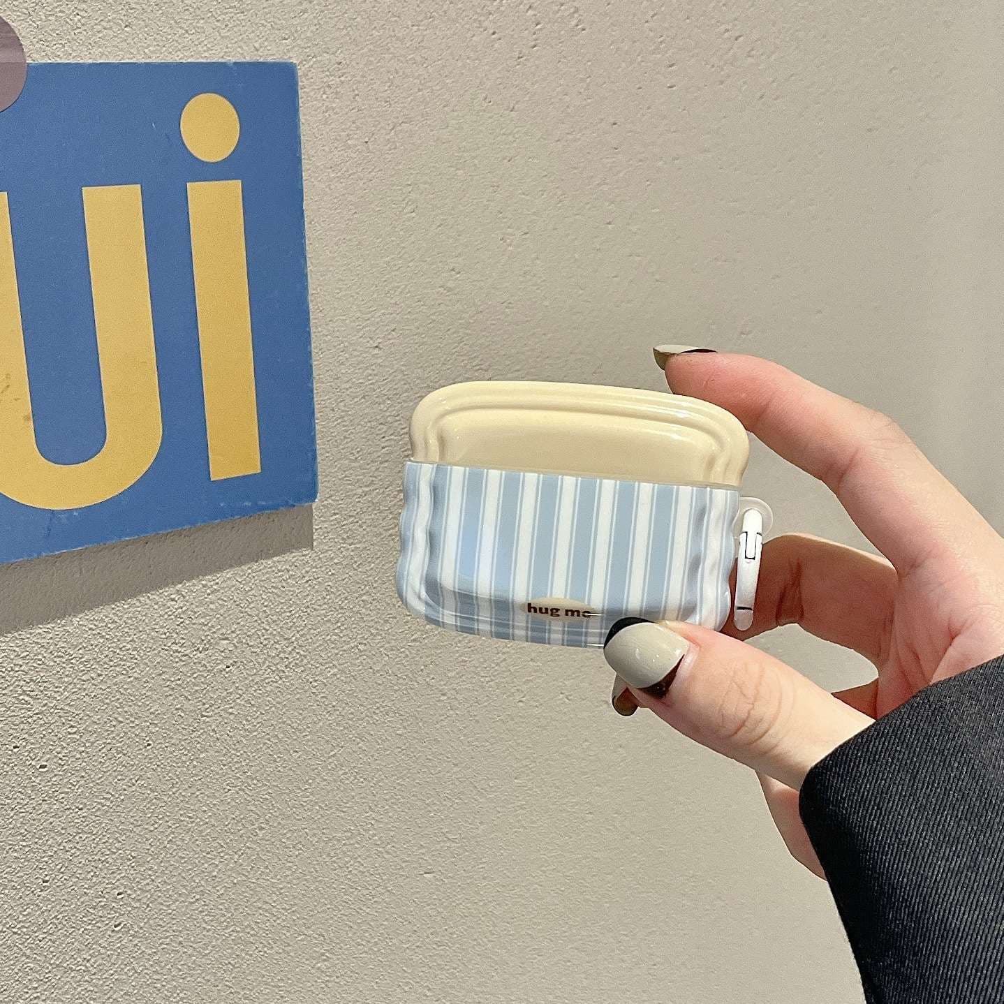 AirPodsproケース 縦縞柄ハグミー可愛いイヤホンケース