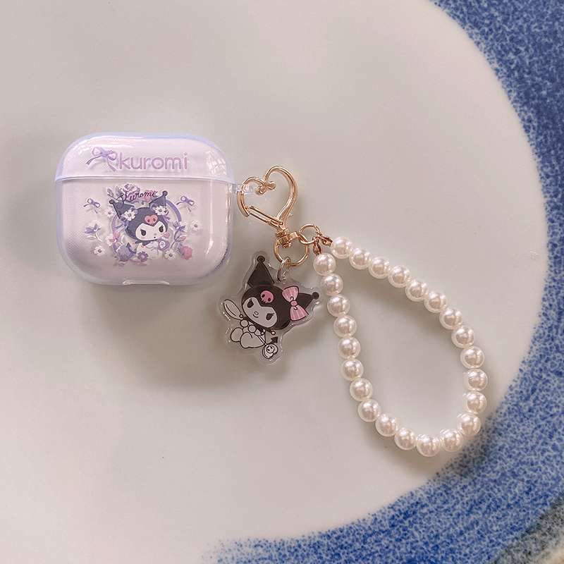 クロミのAirPodsproケースとチャーム