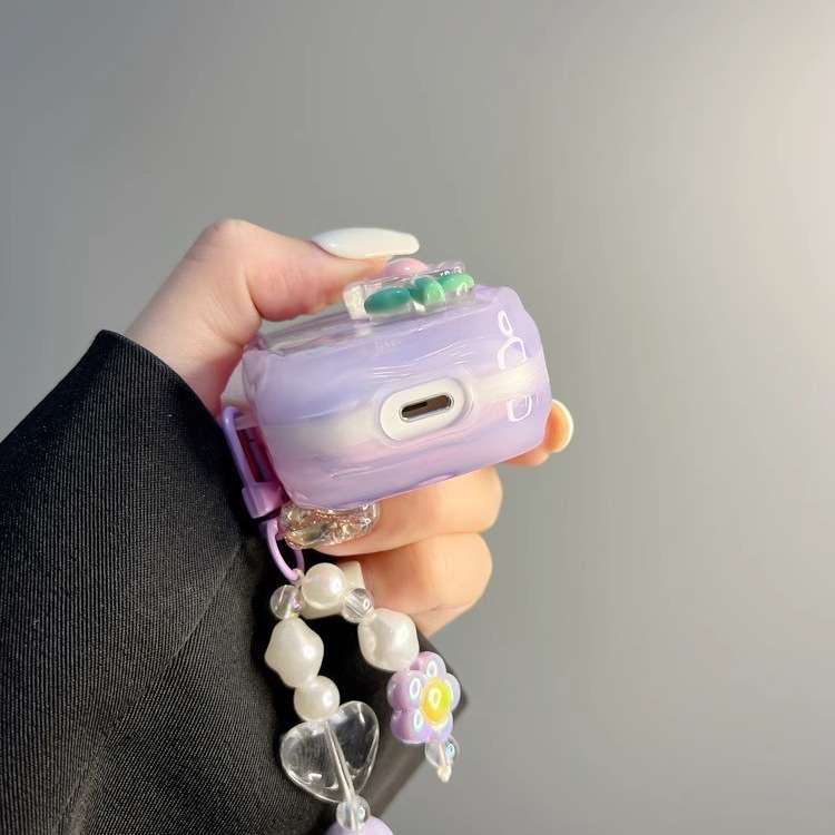 花モチーフのかわいいAirPodsproケース