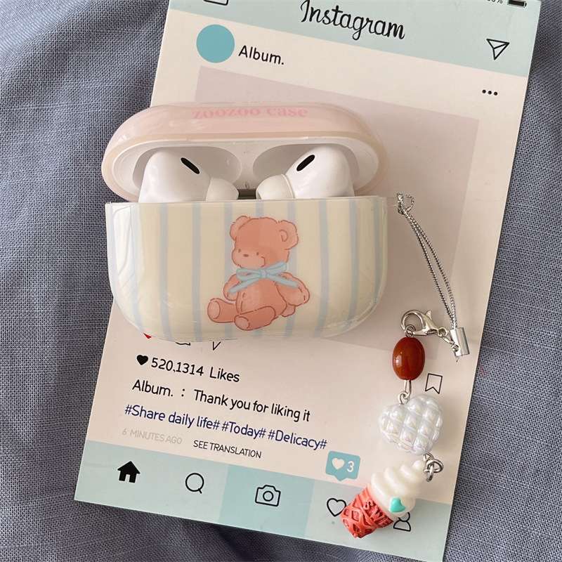 クマさん柄AirPodsproケースチャーム付き