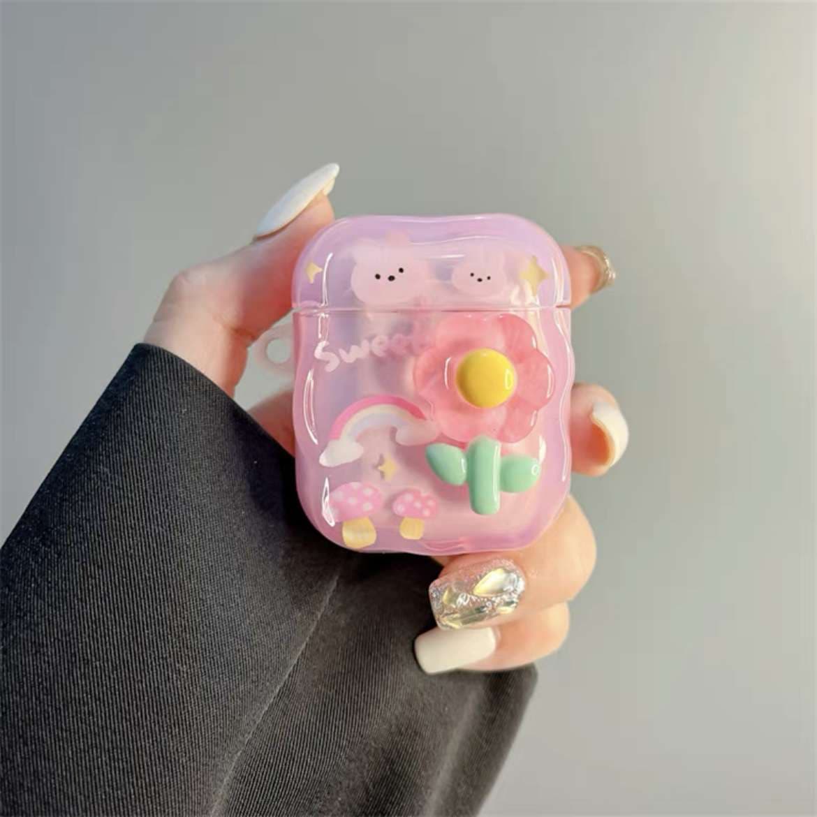 花モチーフのかわいいAirPodsproケース