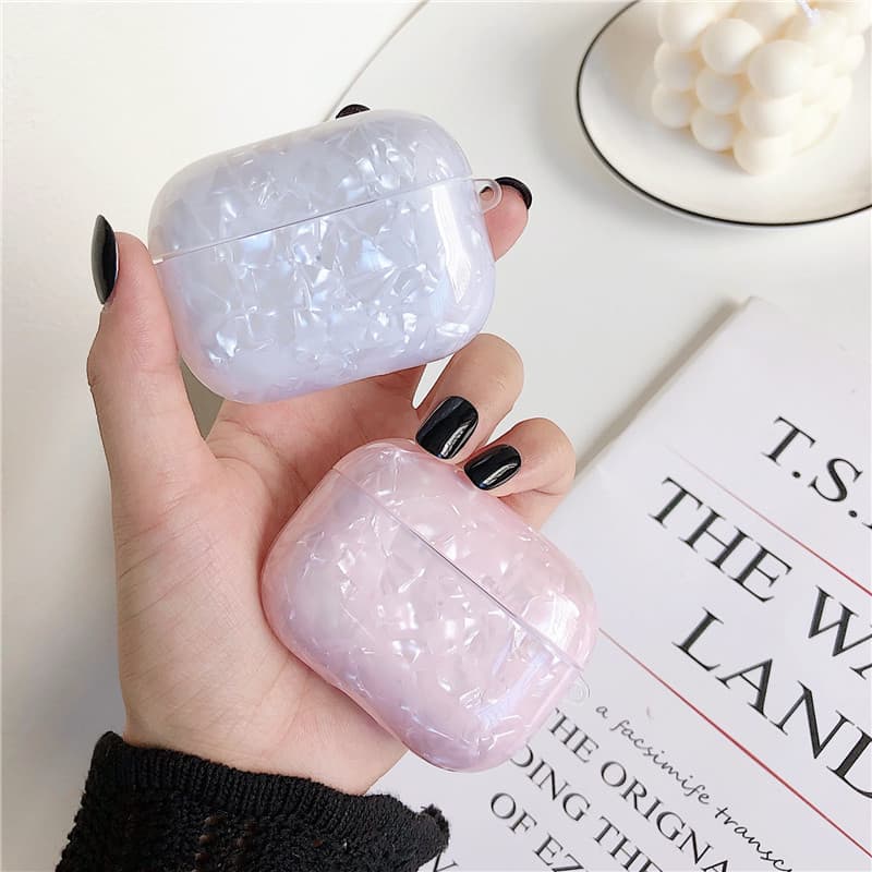 Airpodsケース 虹色に輝く宝石風保護ケース