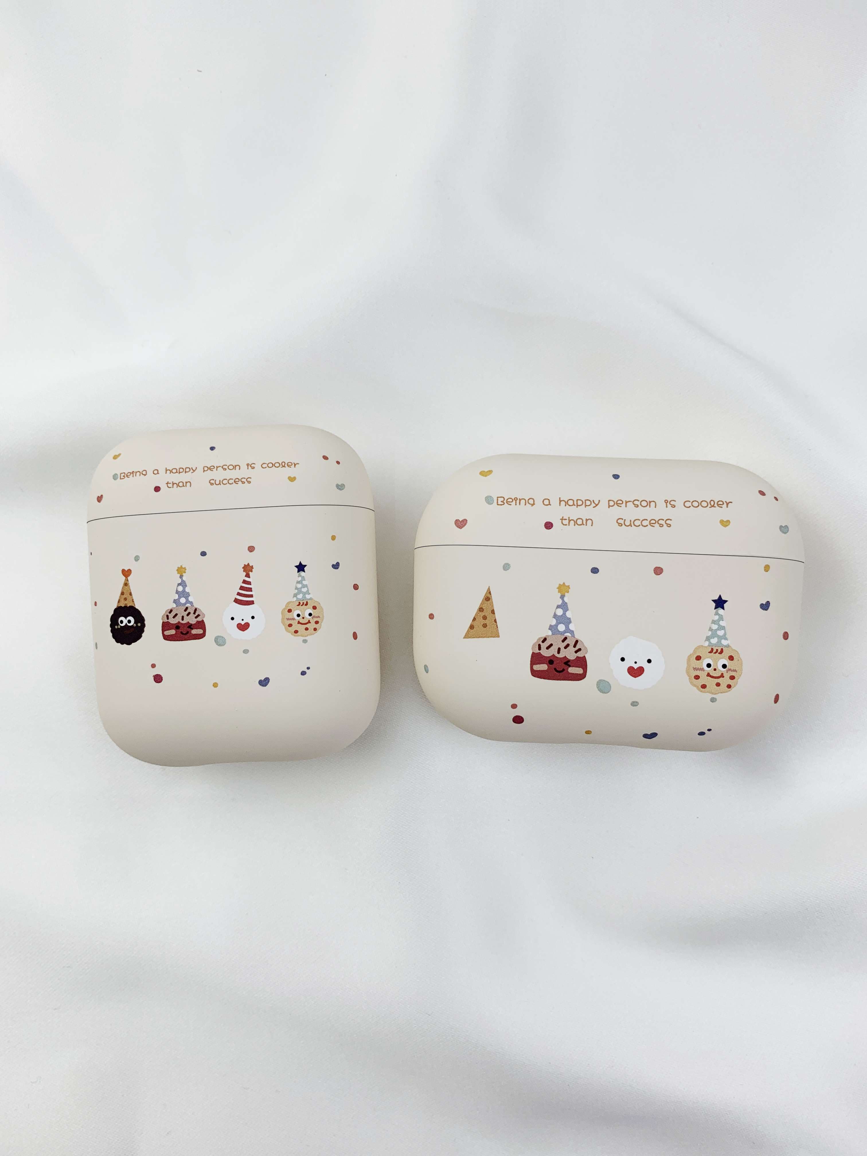 幸せメッセージ付き可愛いキャラクターAirPodsproケース