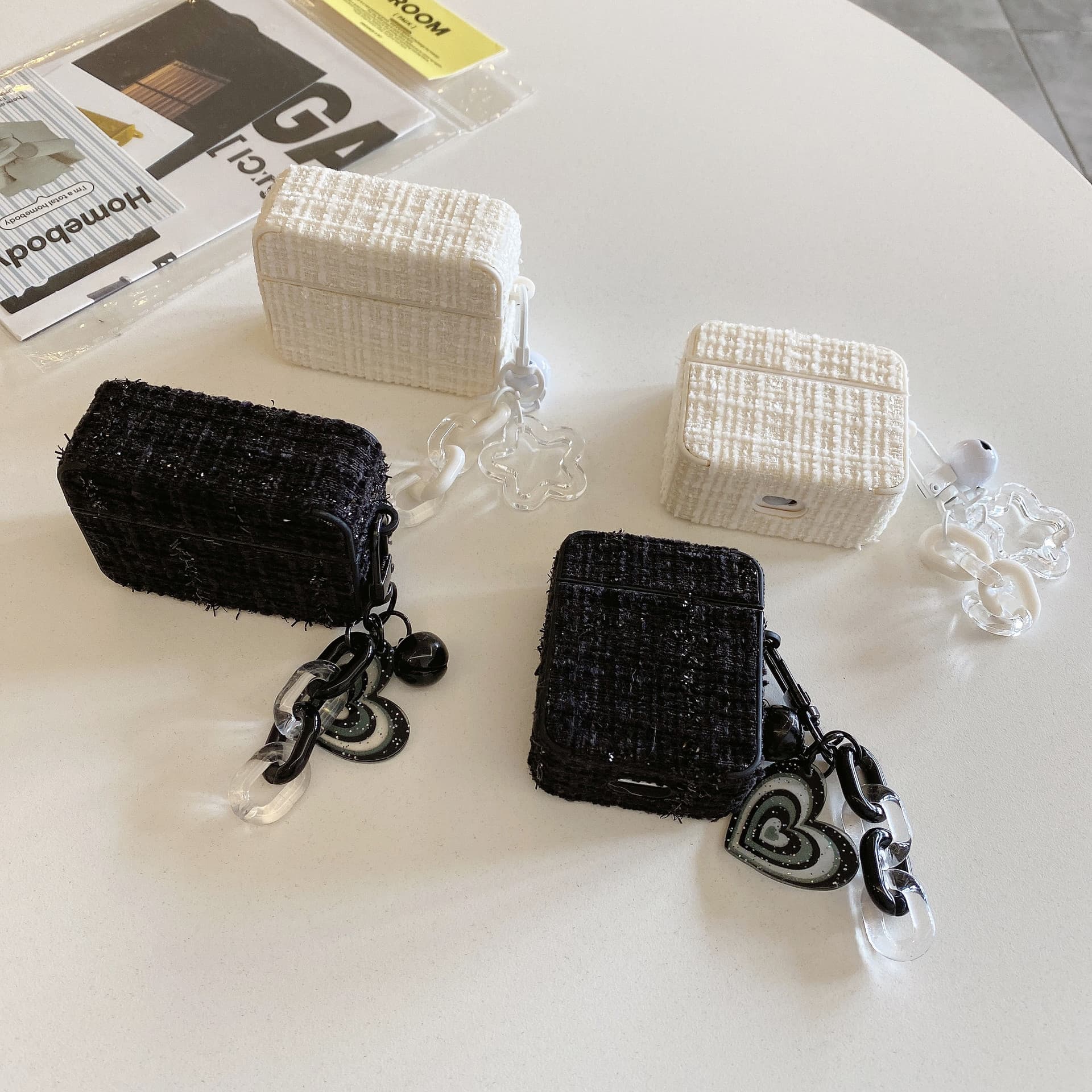 Airpodsケース ニット風 縦編み透明チェーン付きケース