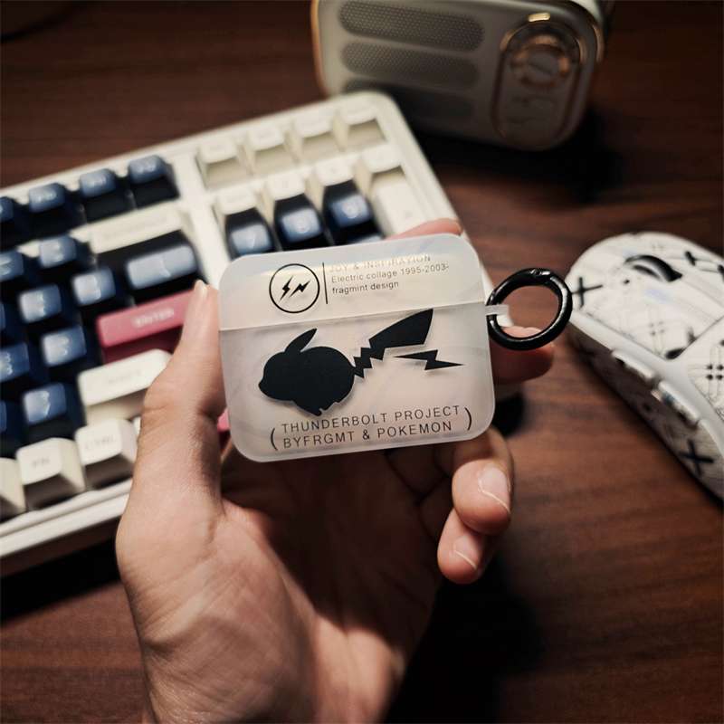 サンダーボルト ポケット モンスター AirPodsproケース