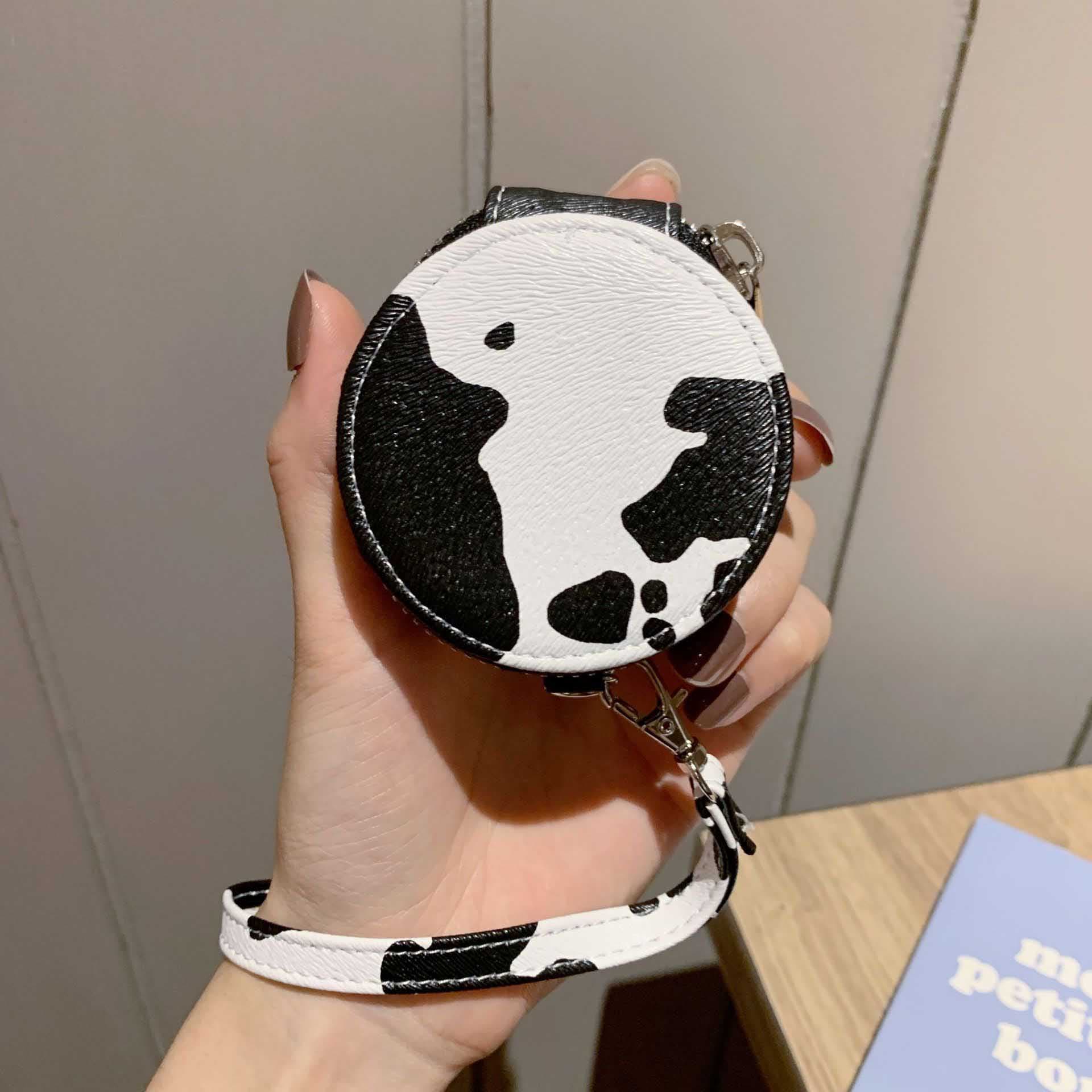 Airpodsケース 牛柄模様 エアーポッズ ケース ストラップ付き 全世代対応