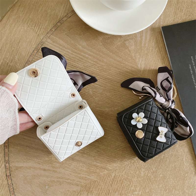 キルティング リボン付き AirPods/AirPodsproケース