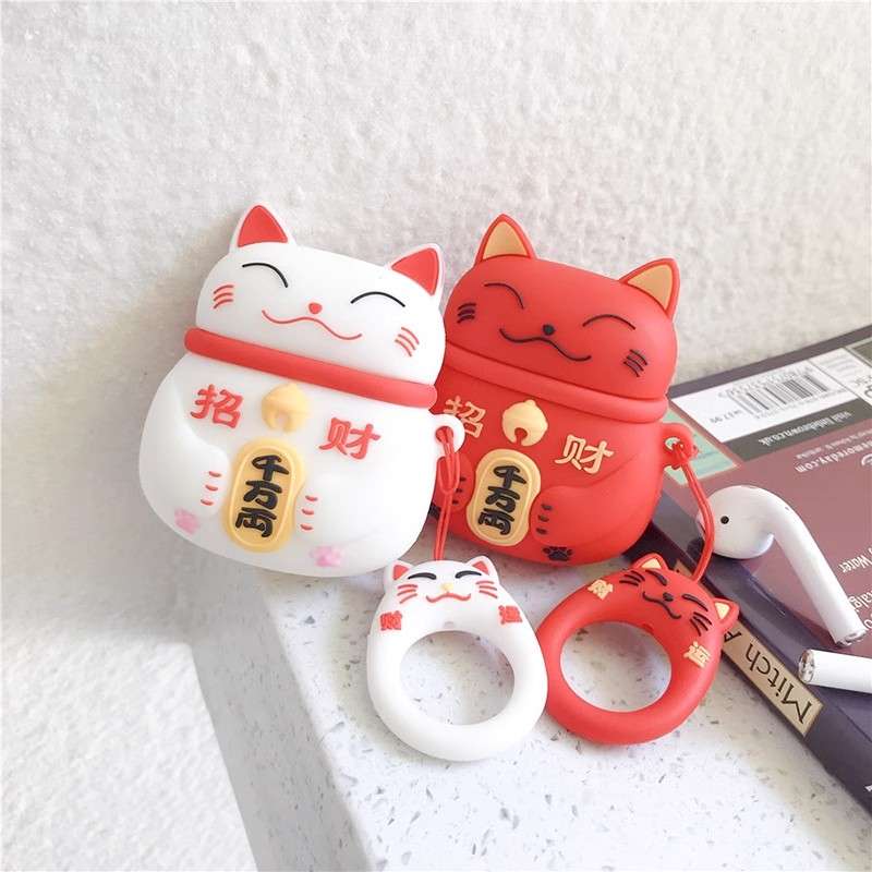 招き猫デザインのAirPodsproケース