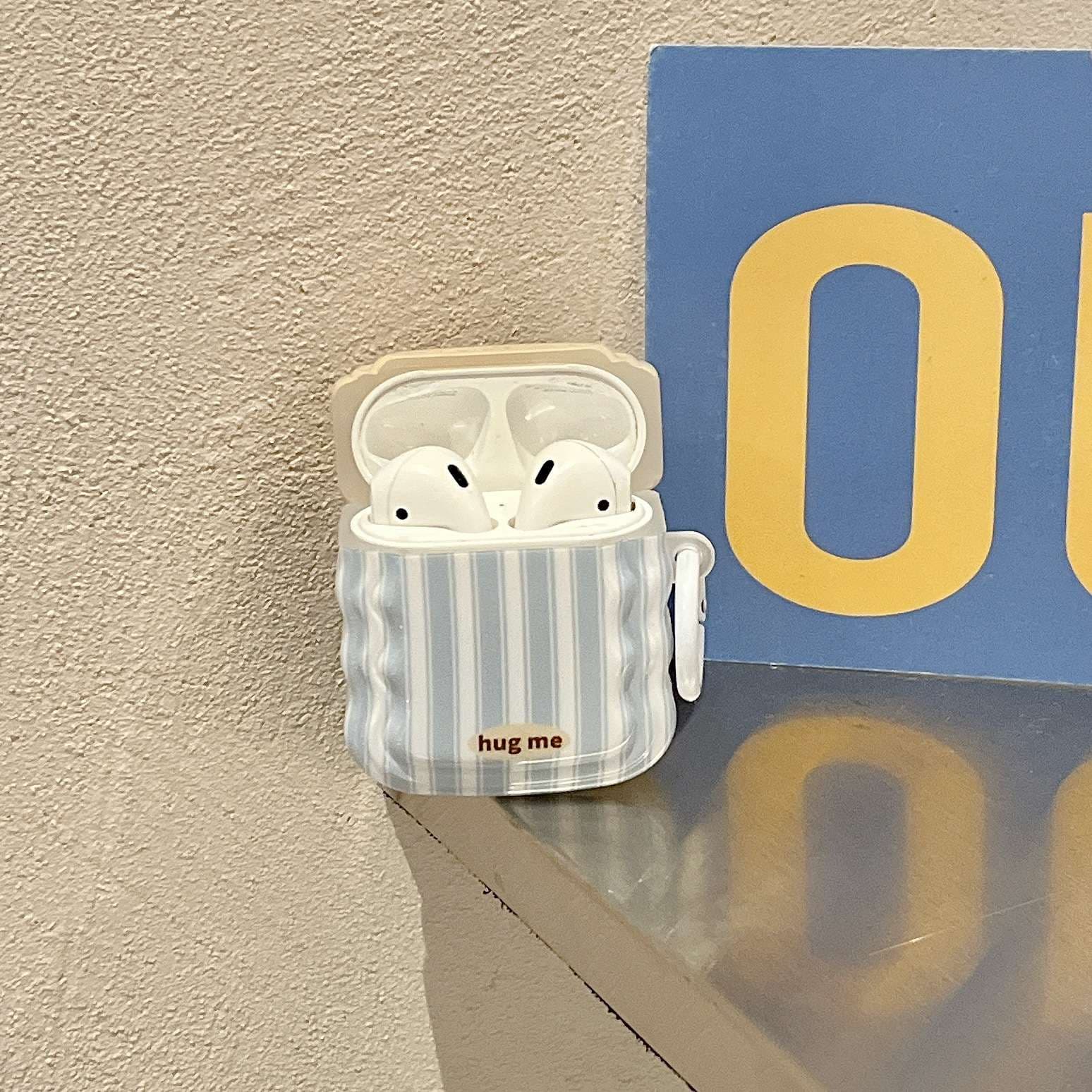 AirPodsproケース 縦縞柄ハグミー可愛いイヤホンケース