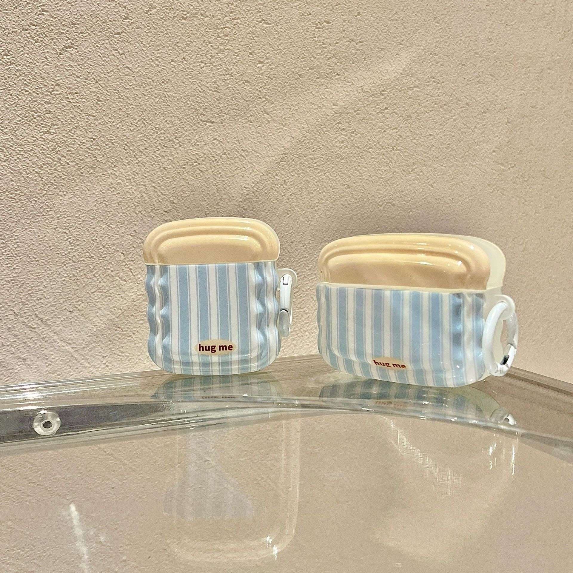 AirPodsproケース 縦縞柄ハグミー可愛いイヤホンケース