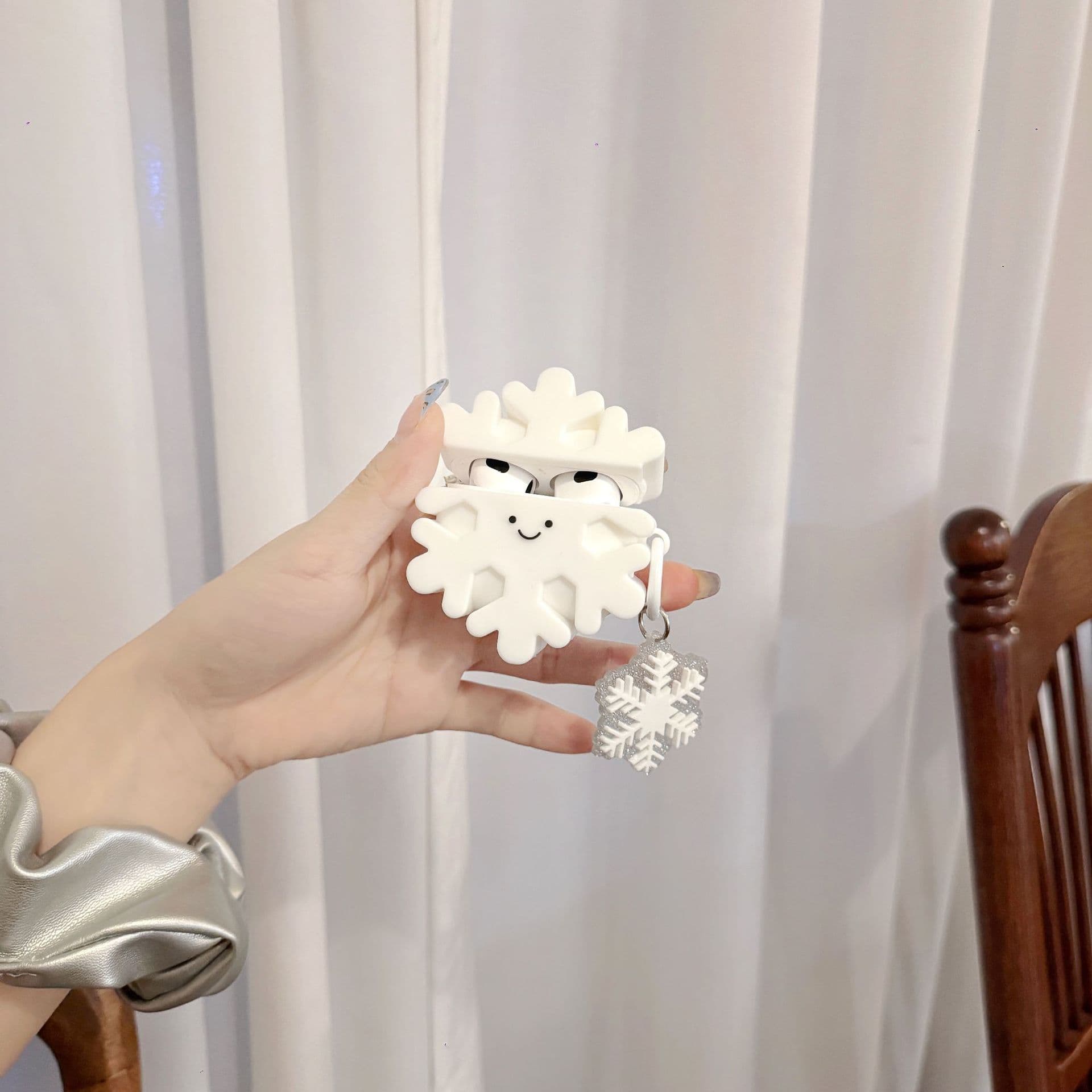 Airpodsケース かわいい雪の結晶 保護ケース