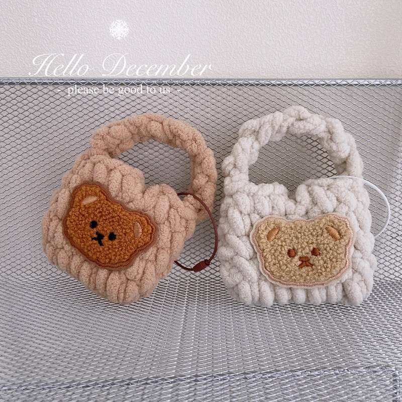 AirPodsproケース ふわもこクマさんAirPodsproケース
