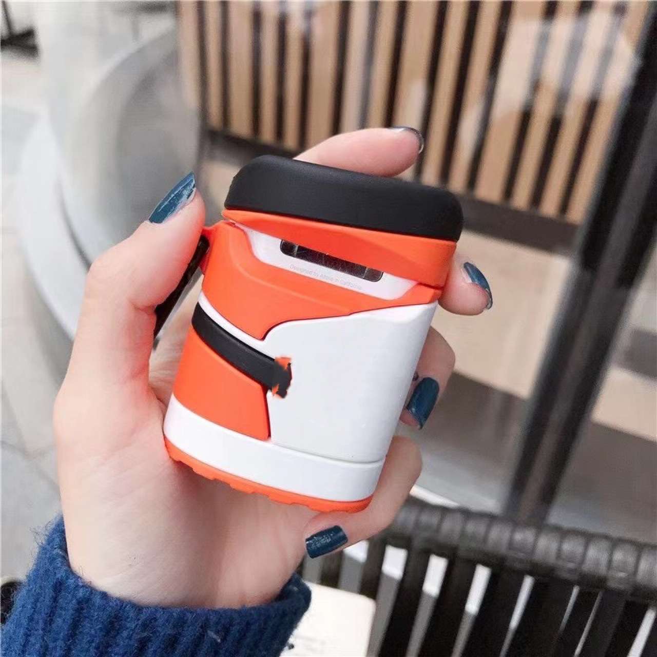 シリコン スニーカー カラビナ付き AirPods/AirPodsproケース