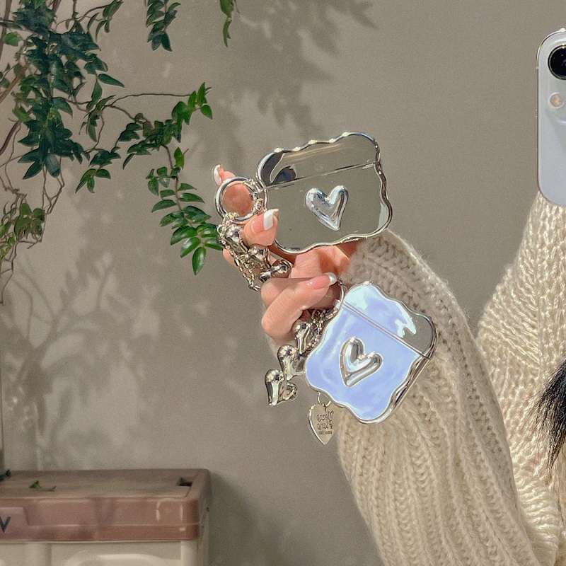 人気 かわいい シルバー ハート チャーム付 AirPods/AirPodsproケース