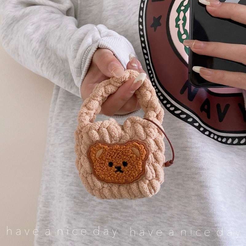 【廃盤】AirPods ふわもこクマさんAirPodsproケース AirPodsproケース