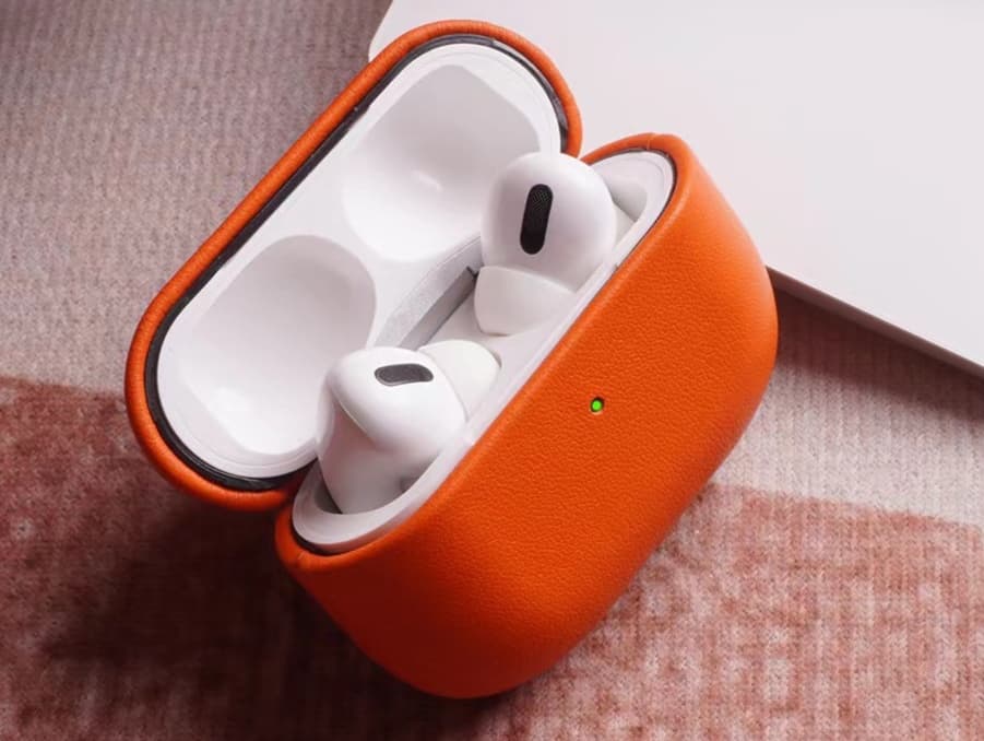 Airpodsケース 高級感あふれる革風保護ケース
