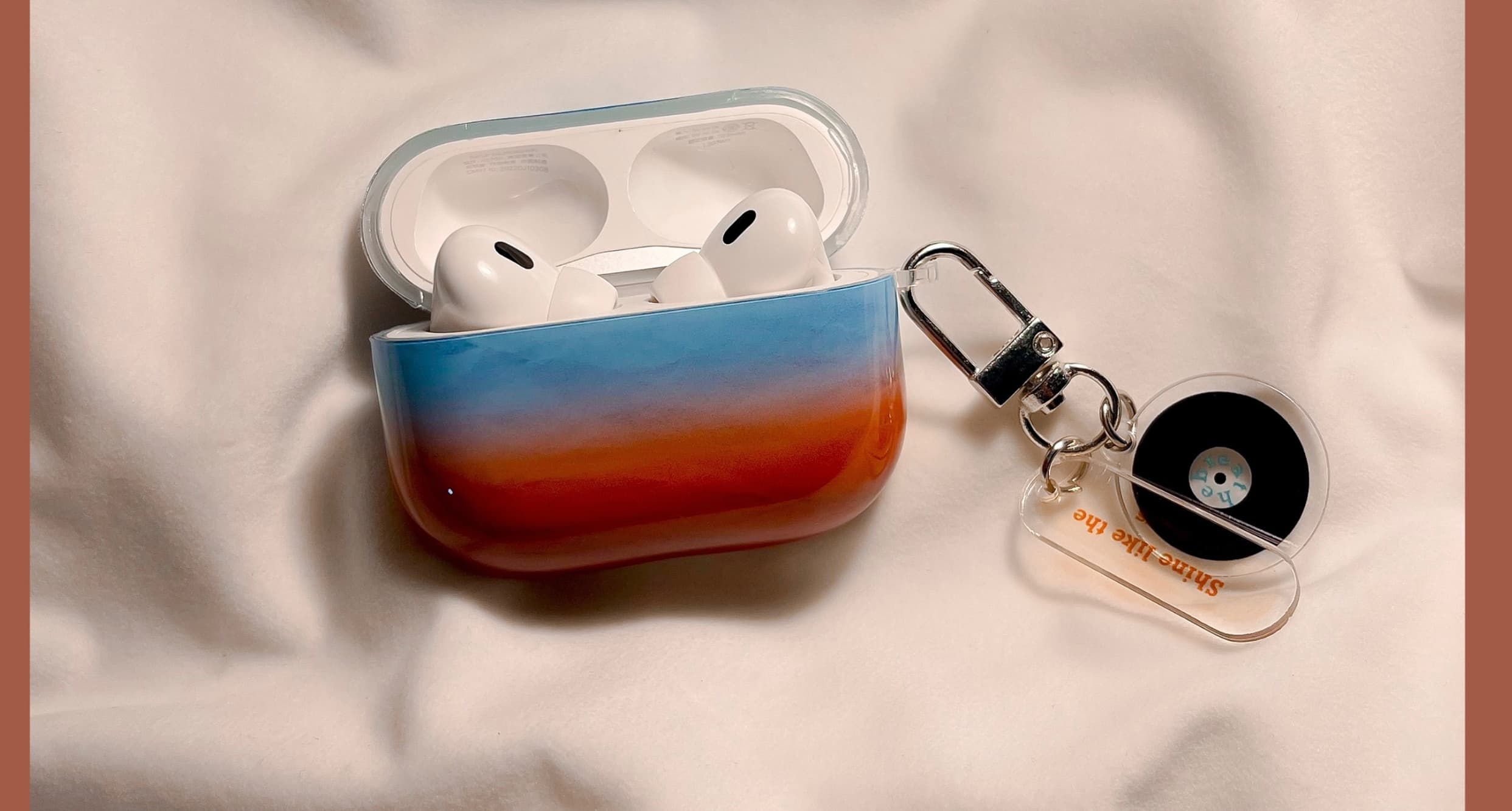 Airpodsケース グラデーション 夕暮れ アクセサリーホルダー付き