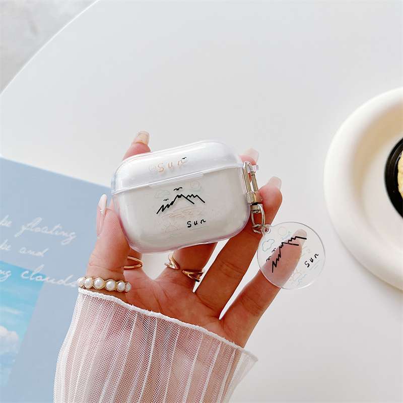AirPodsproケース 山と空のイラスト入りイヤホンケース