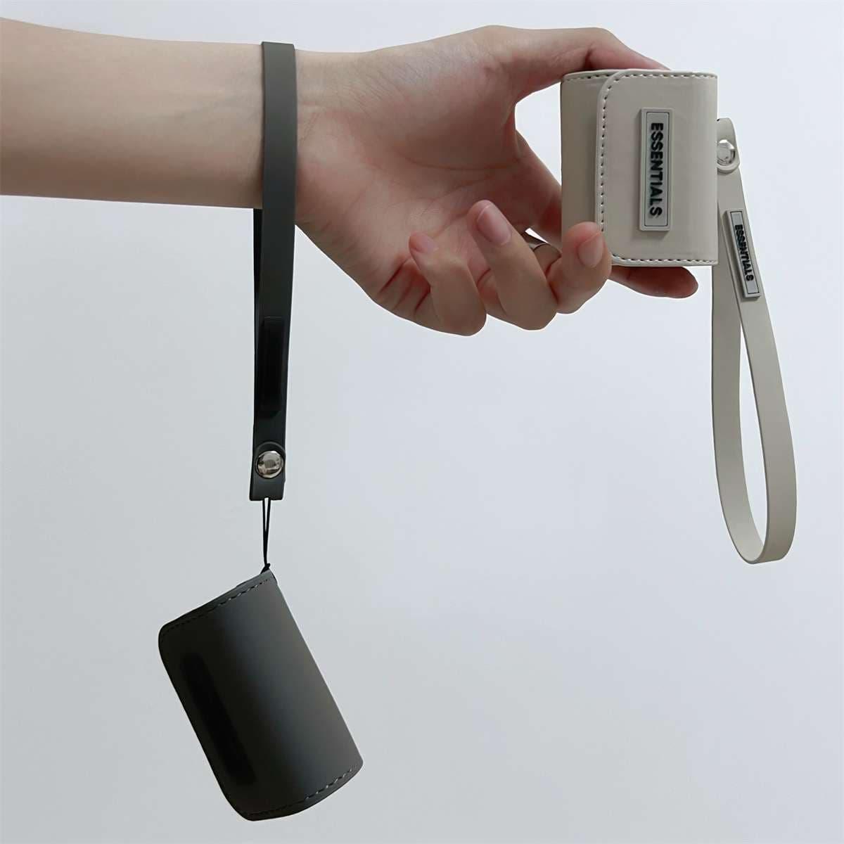 スタイリッシュ 革 ストラップ付 AirPods/AirPodsproケース