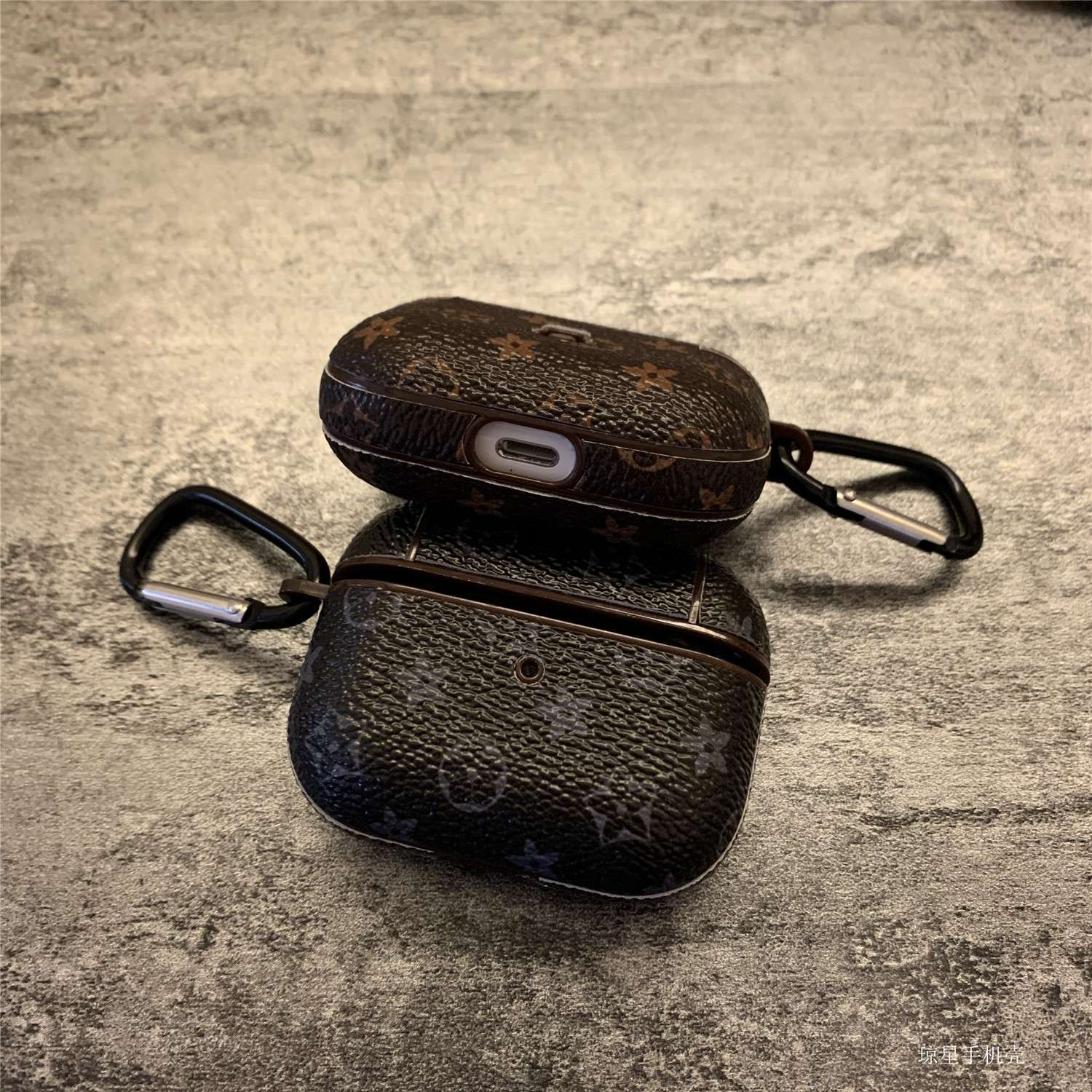 【廃盤】高級ブランド風AirPodsproケース AirPods ケース
