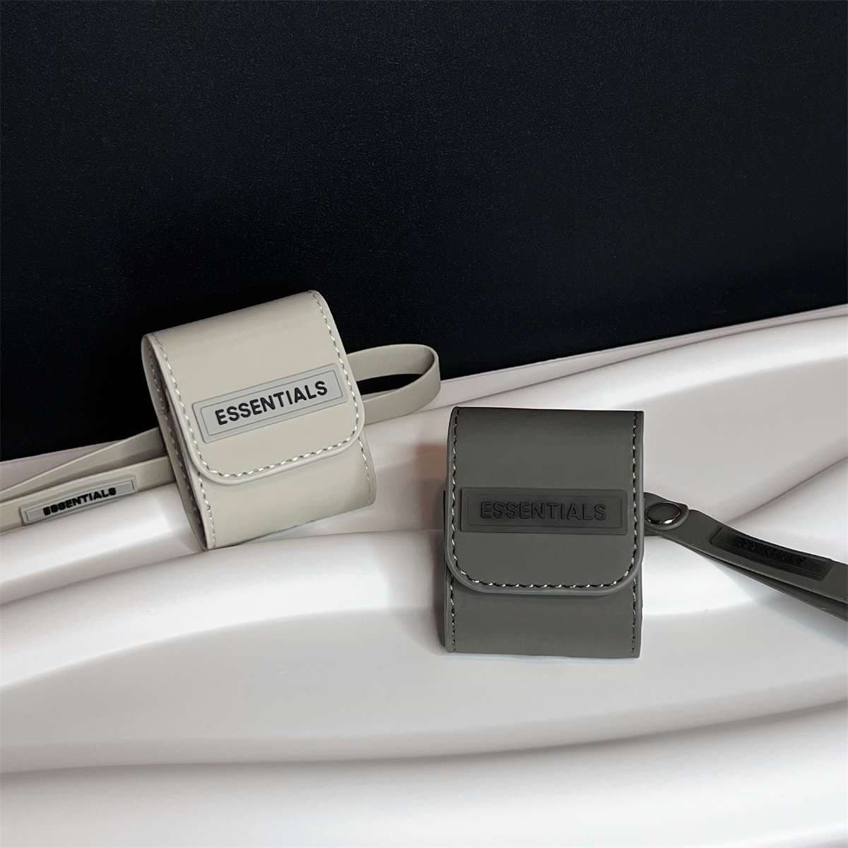 スタイリッシュ 革 ストラップ付 AirPods/AirPodsproケース
